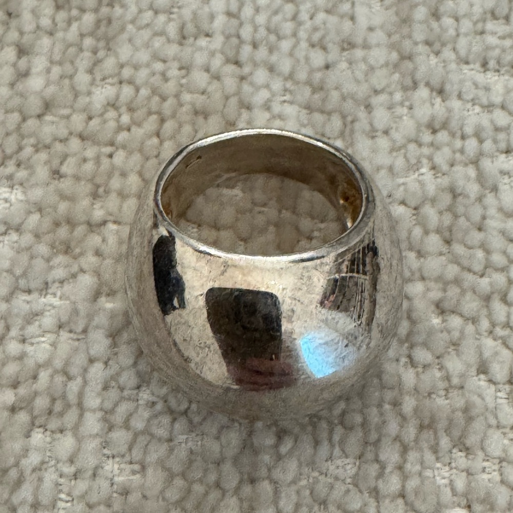 Big vintage silver Bombe ring